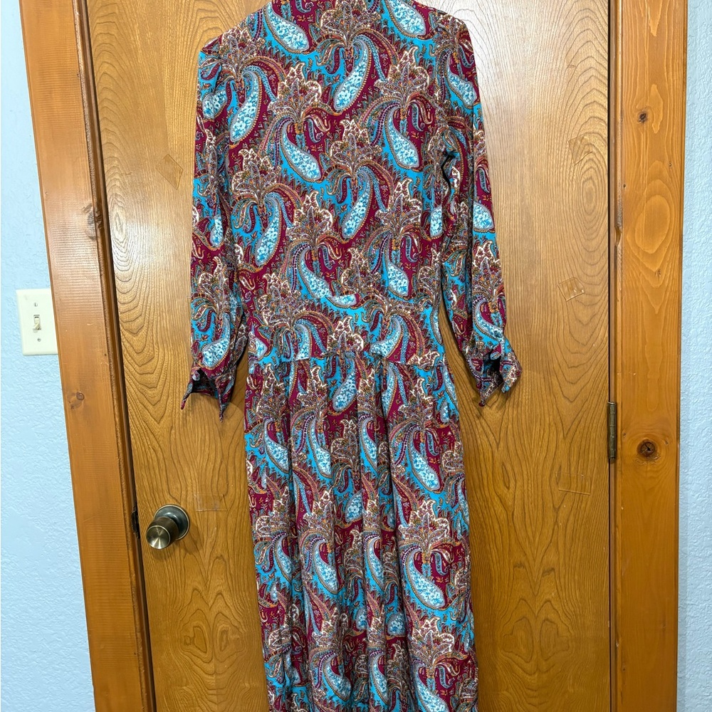 Vintage Elegant Paisley Long Sleeve Dress - Blue and Red